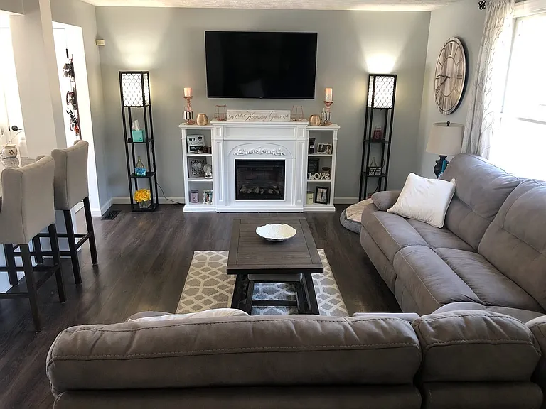 319 Haldeman Dr — Photo 2