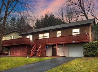 210 Chan Mowr Dr, Valencia, PA 16059