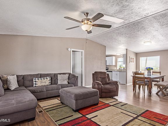 3rd image of 9835 W PASADENA Drive