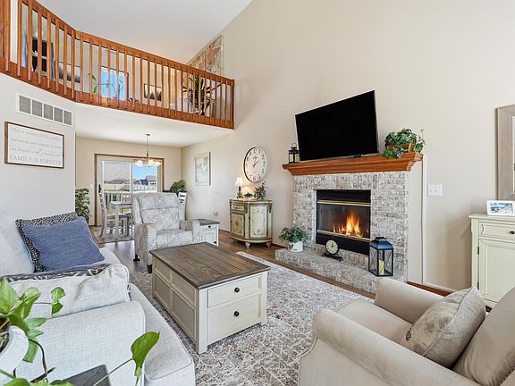 3rd image of 14502 Firethorne Path