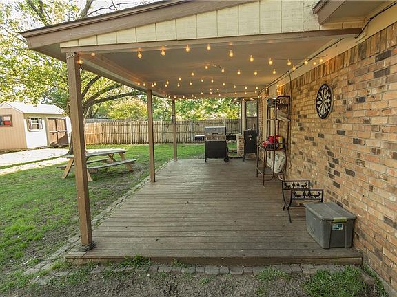 3rd image of 437 Normandy Ln