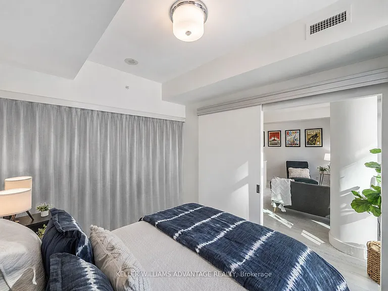 39 Sherbourne St #808 — Photo 16