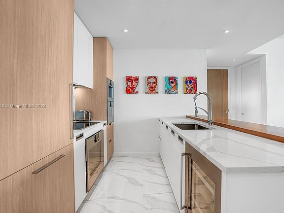 3rd image of 15701 Collins Ave #3204