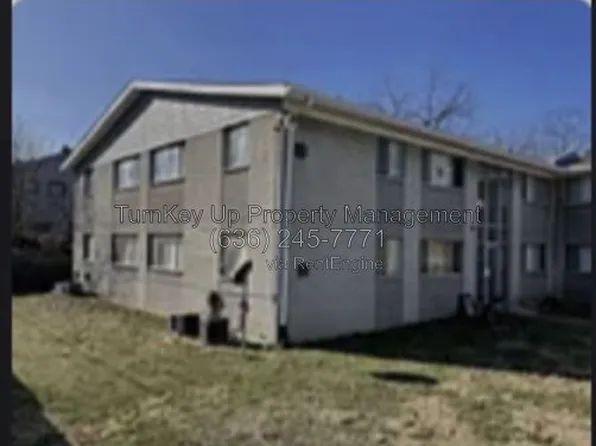 3233 Ashby Rd APT 2, Saint Ann, MO 63074