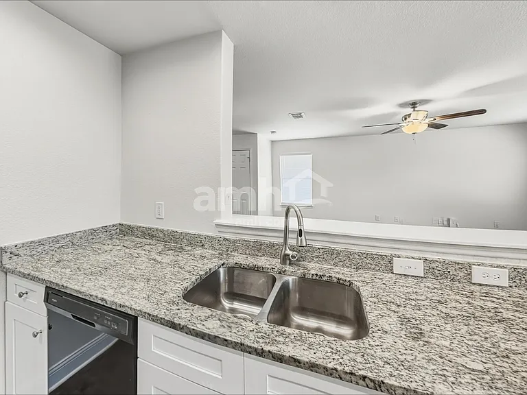 10815 Canter Spur — Photo 4
