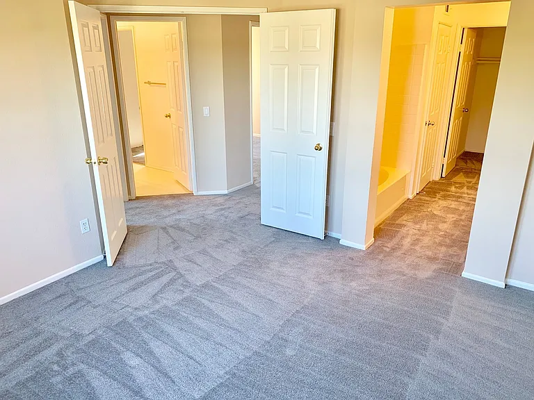 1014 S Rossano Way — Photo 15