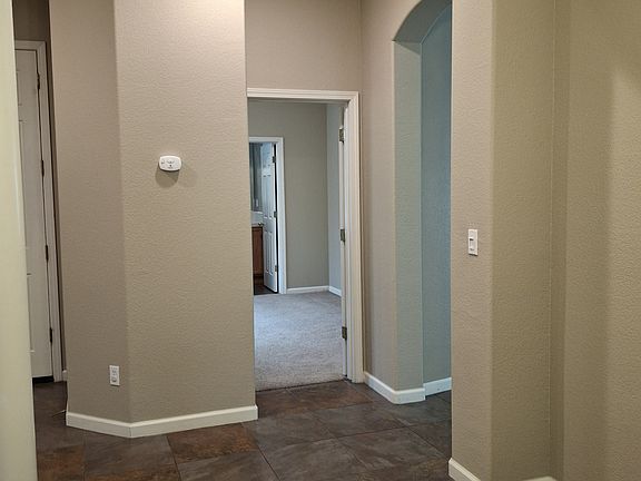 3rd image of 325 Ellison Ct