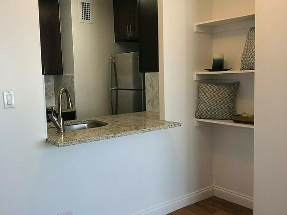 5th image of 747 10th Ave APT 27C