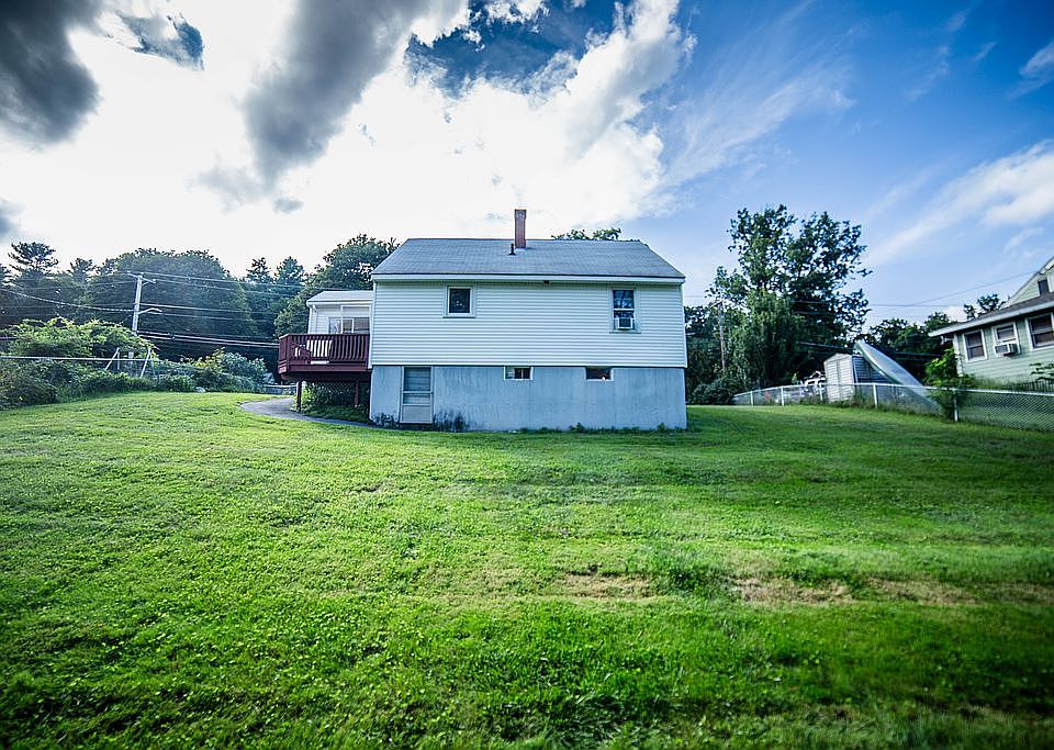 1381 Mammoth Rd, Dracut, MA 01826 Zillow