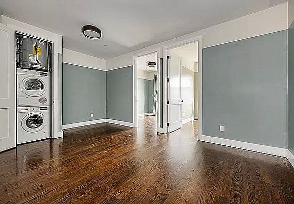 2nd image of 197 Metropolitan Ave #709