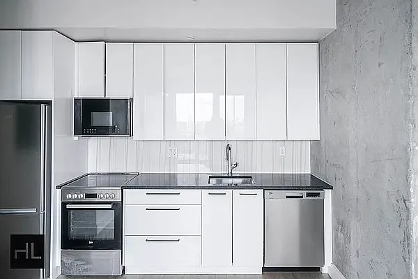 815 Flatbush Ave #Penthouse 22 — Photo 4