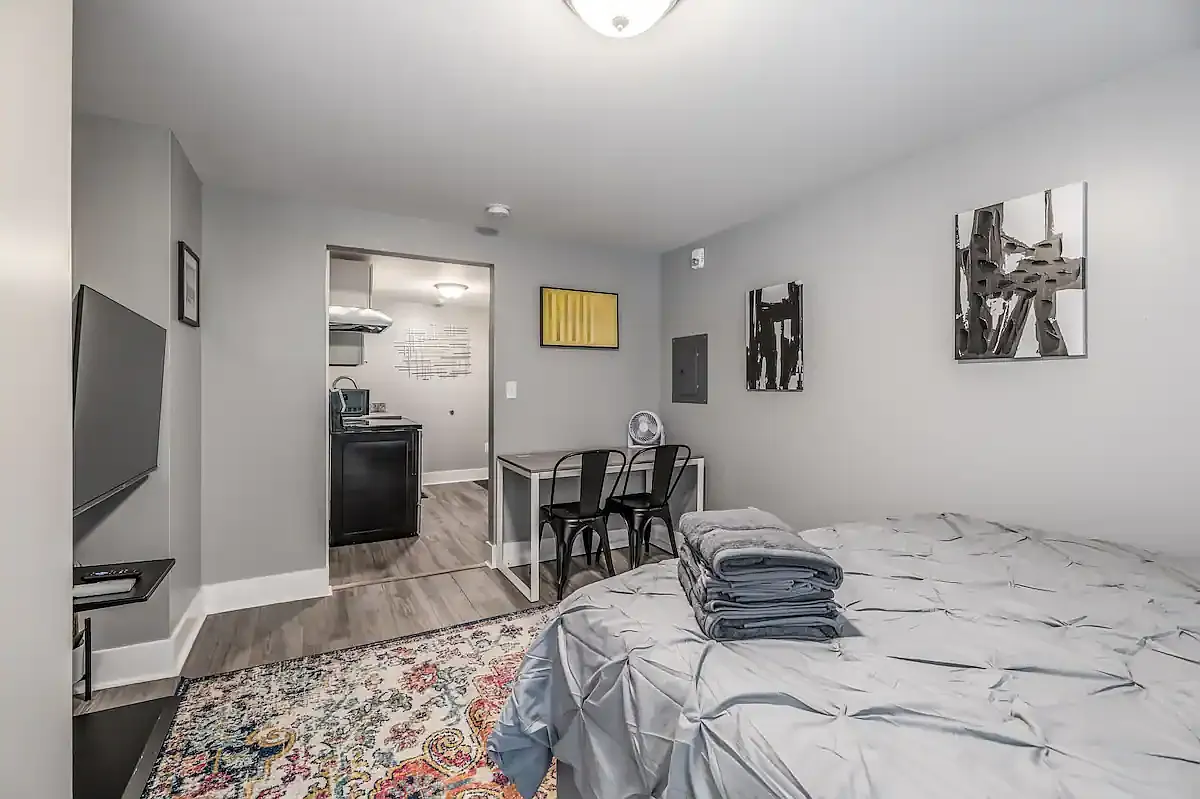 1 bed, $1,295 — Photo 2