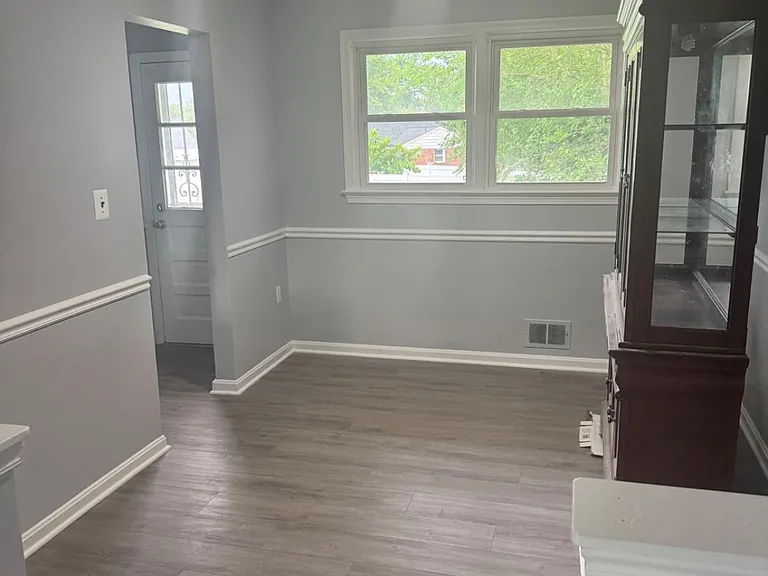 5907 15th Ave — Photo 3