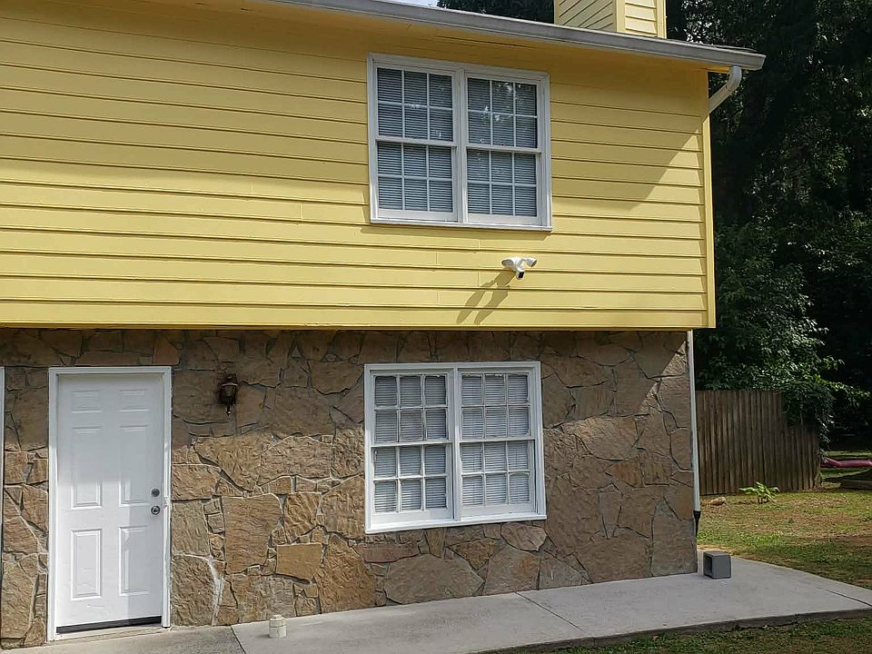 1st image of 69 Forest Pl Unit 69