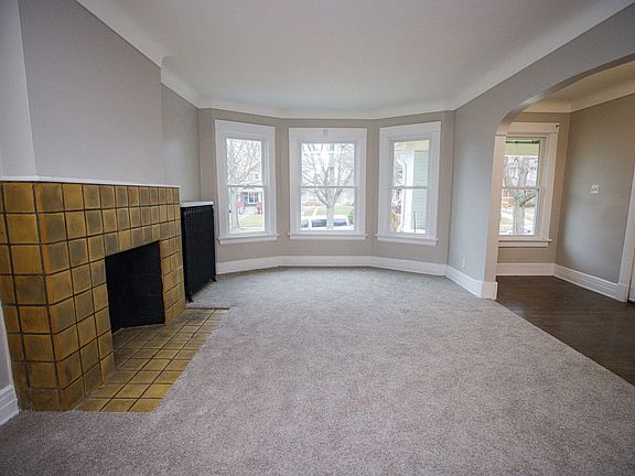 3rd image of 343 Boston Pl