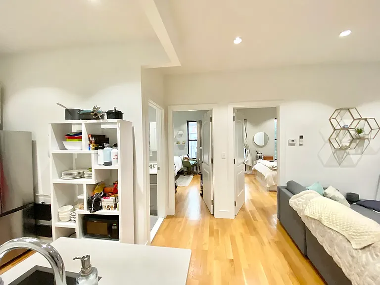 169 15th St #3B — Photo 31