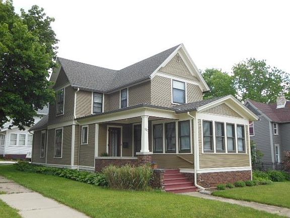 2nd image of 627 Napoleon St