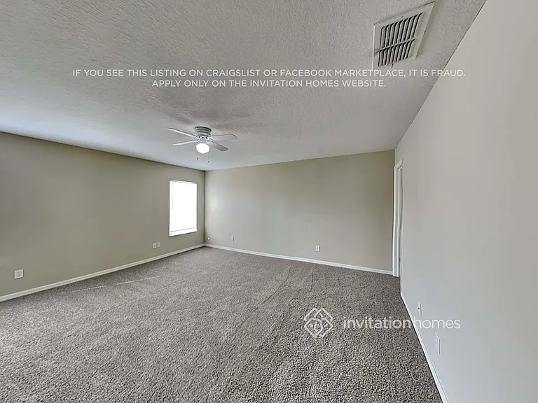 17549 Queensland St — Photo 9