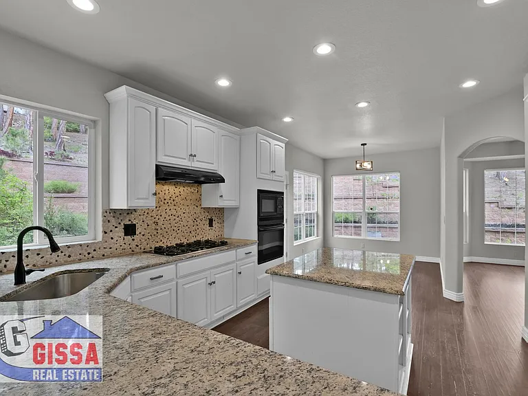 1043 Longspur Ln — Photo 18