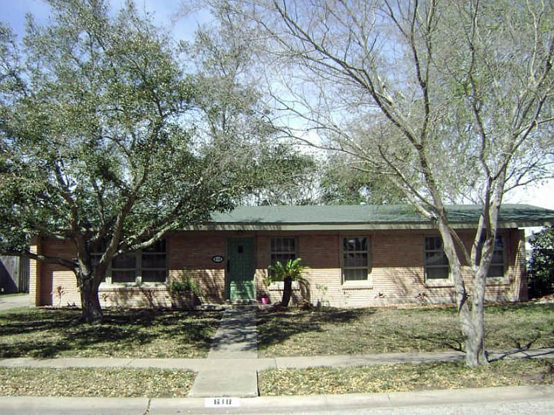 1st image of 618 Williamson Pl