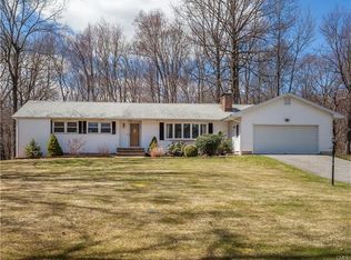 38 Smoke Hill Dr, New Fairfield, CT 06812