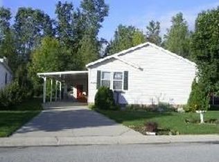 540 Twin Lakes Dr, Smiths Creek, MI 48074