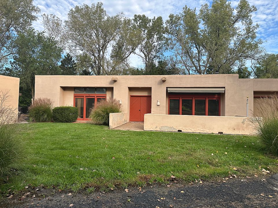 1st image of 3105 Mission Dr