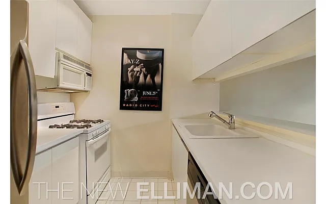 Sold by Douglas Elliman | media 2