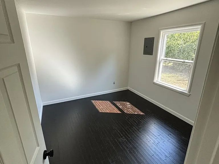 1063 South St — Photo 6