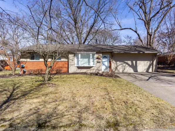 21772 S Brandon St, Farmington Hills, MI 48336