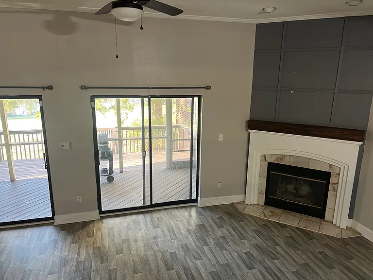 2828 Par Ln — Photo 4
