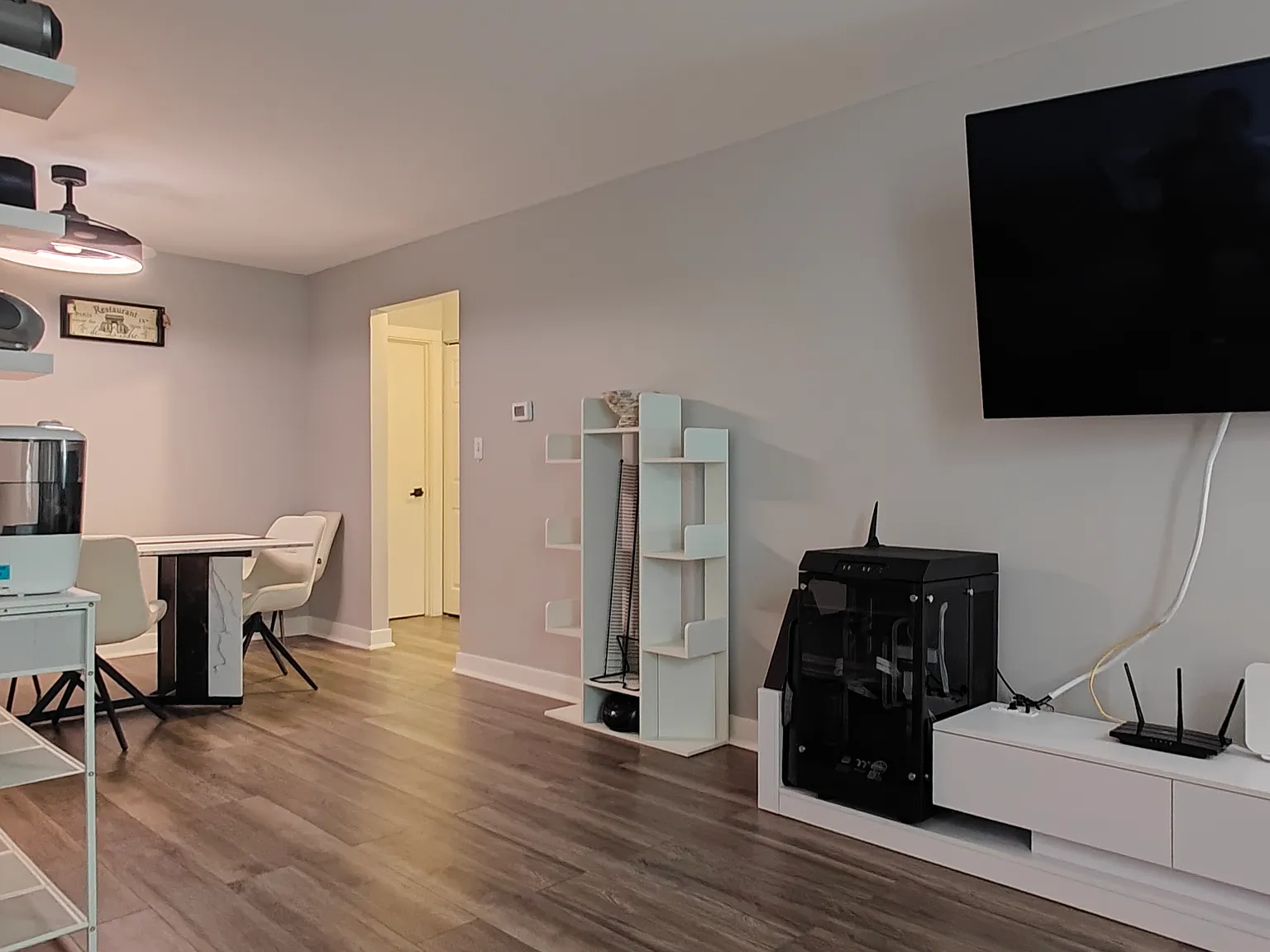 2 bed, 990 sqft, $1,650 — Photo 4