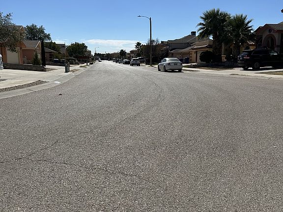 3rd image of 3837 Tierra Campa Dr