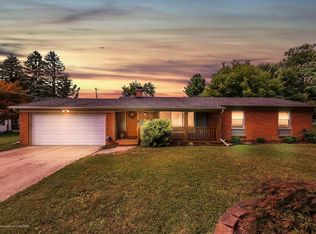 3722 Ridgefield Rd, Lansing, MI 48906