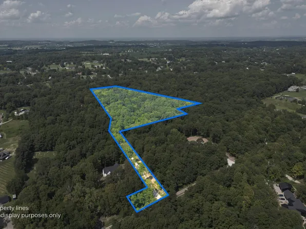 8416 Royalton Rd SW, Lancaster, OH 43130