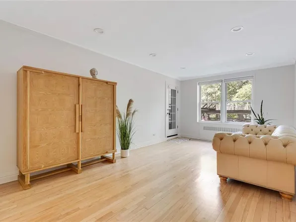 9801 Shore Rd APT 1J, Brooklyn, NY 11209