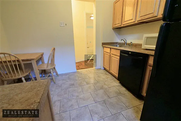 Rented by ZealEstate Group Inc | media 13