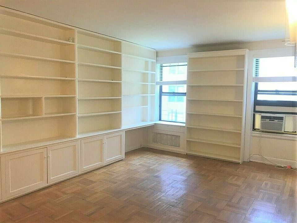 1st image of 225 W 71st St APT 61