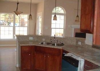 4th image of 1833 Chelsea Green Dr