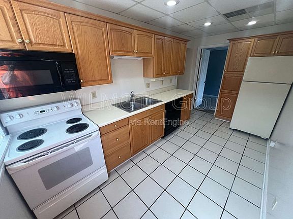 4th image of 108 W Walnut St