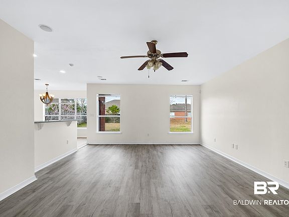 4th image of 3231 Bellingrath Dr