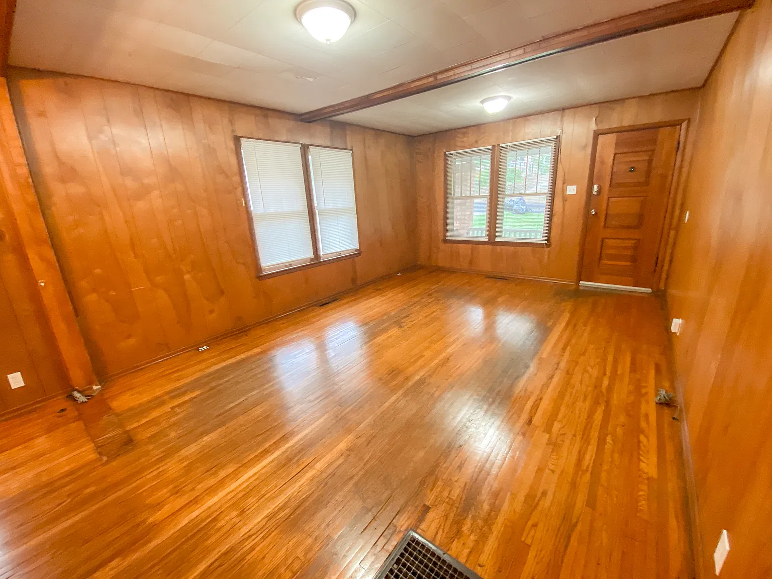 3 bed, 1276 sqft, $2,235 — Photo 4