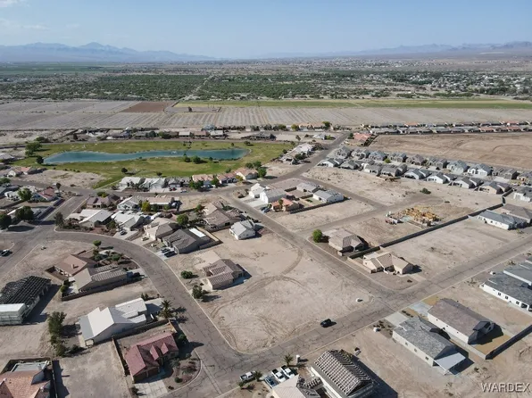 7758 S Valley Pkwy, Mohave Valley, AZ 86440