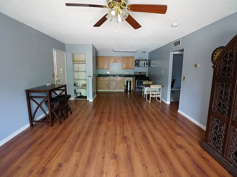 1700 SW 16th Ct #H21 — Photo 3