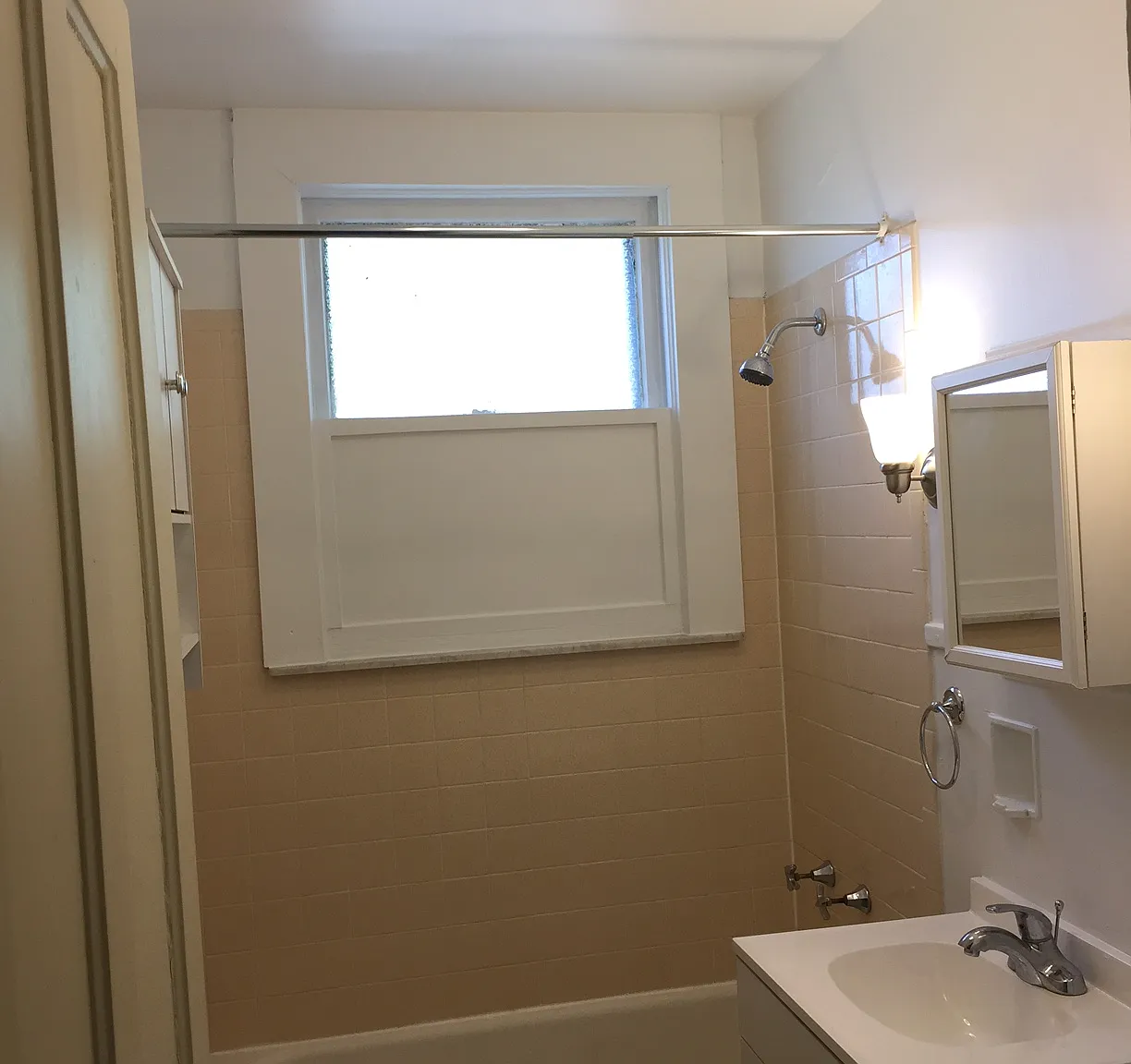2 bed, 975 sqft, $1,450 — Photo 4