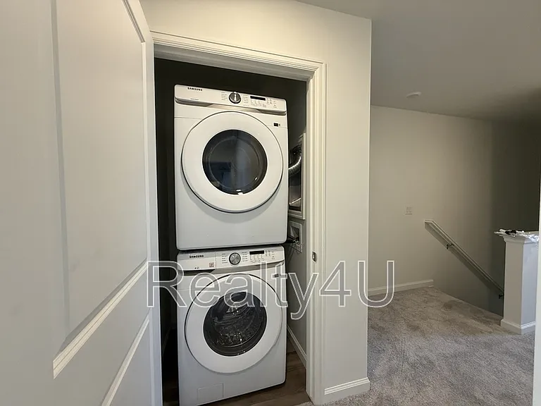 203 E Arcade Dr #1 — Photo 17