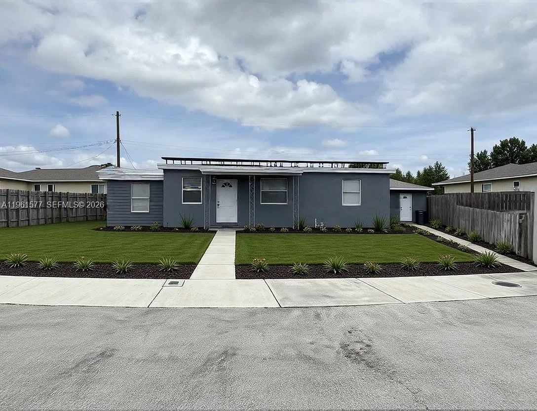 Pompano Beach Highlands 2 — Photo 2