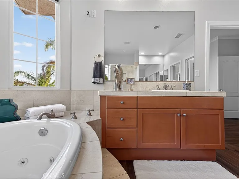 20800 Campania Ln — Photo 42