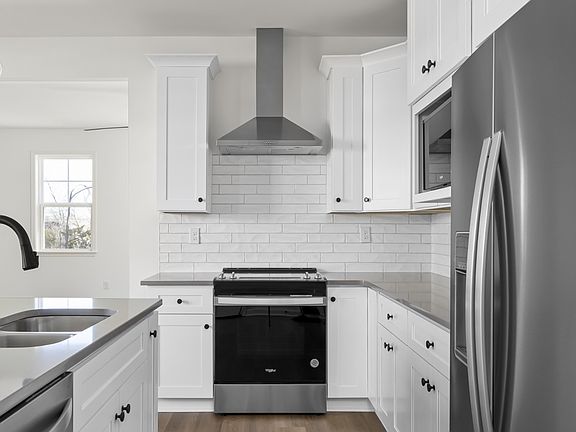 4th image of 538 Byres Ct Lot 21B