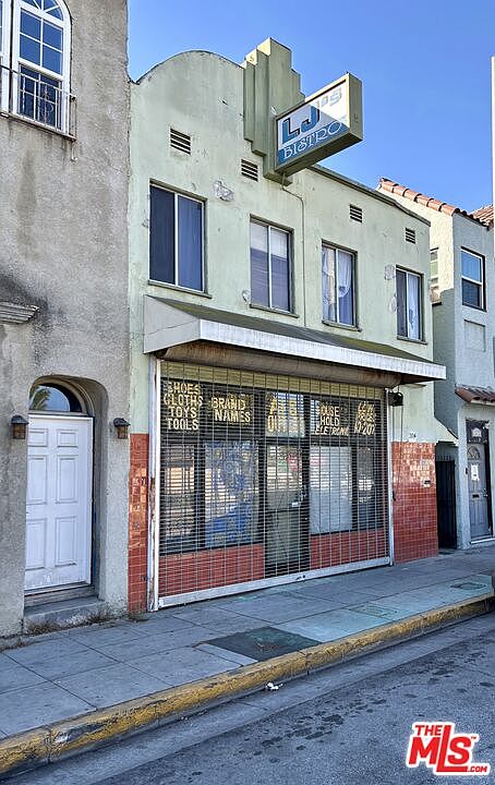 1st image of 3856 City Terrace Dr